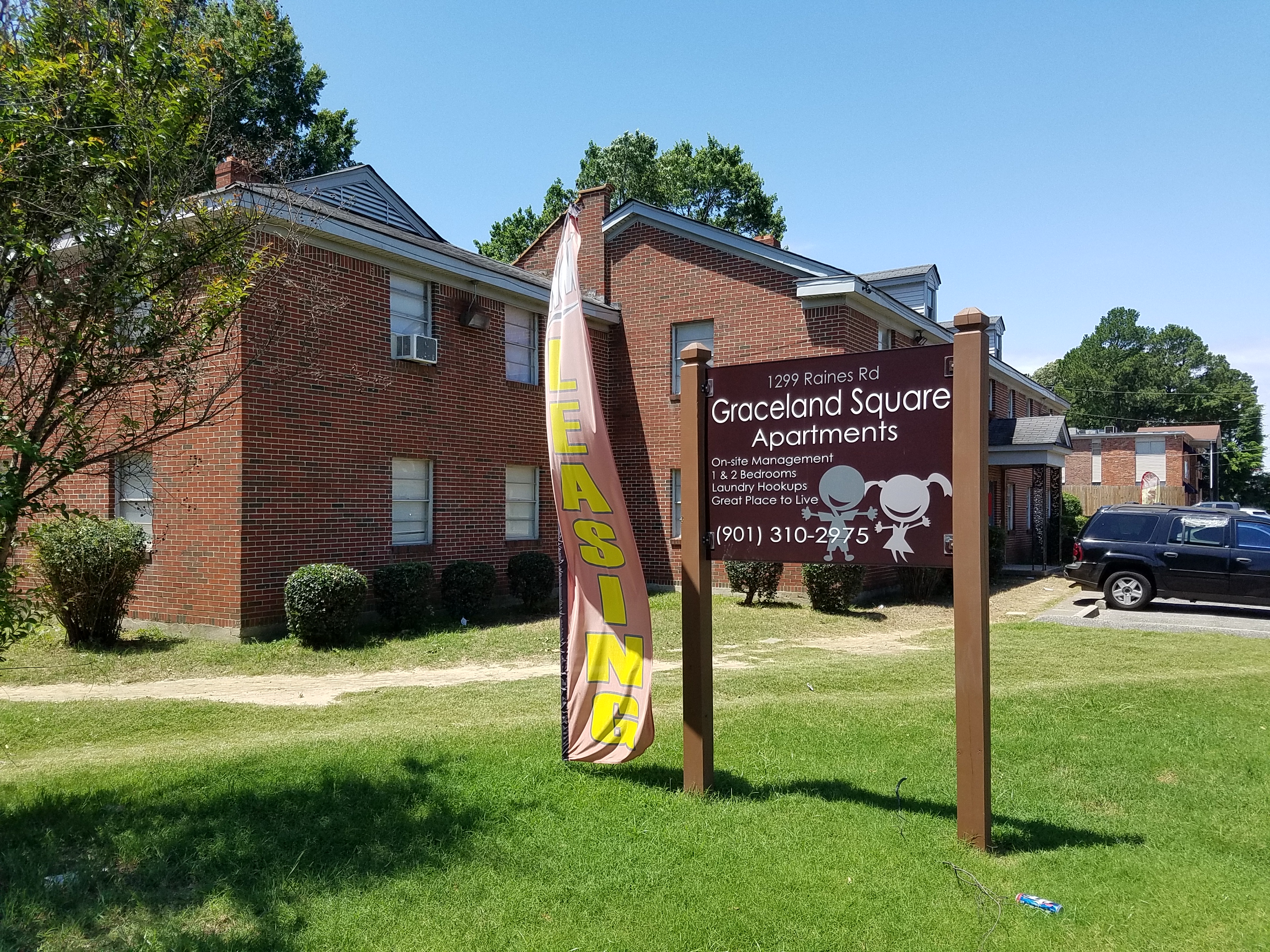 Graceland Square Apartments
